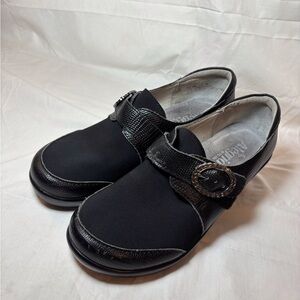 Algeria Holli Spiffy Black Leather Stretchy Front Boho Clogs SZ 7.5 US, EU 38,